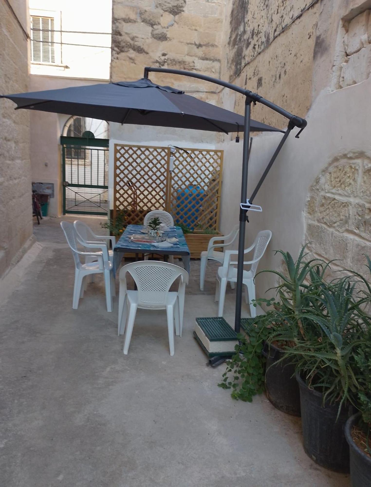 Ferienwohnung La Corte Della Zia Santa San Cesario di Lecce Exterior foto